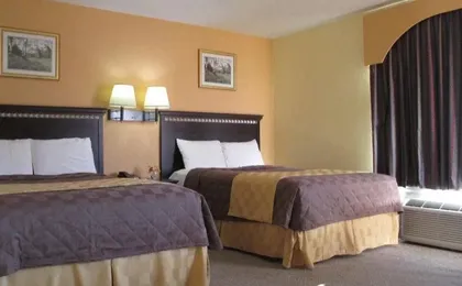 Sunset Lodge of Elgin