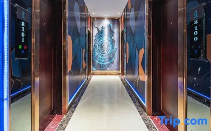 Penguin E-sport Hotel