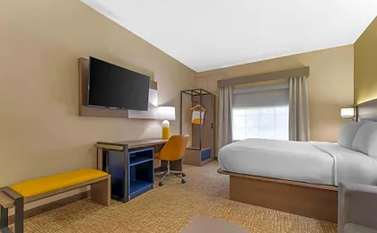 Comfort Suites Pittsburgh Airport
