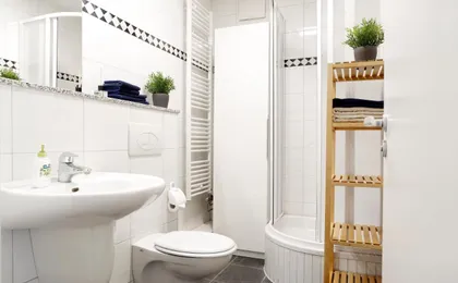 Swine by Rockchair Apartments L Superhost Status L Cozy Family & Business Flair in City Center "Mitte" Modern Studio Boxspringbed Welcomes You!