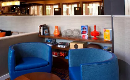 Courtyard by Marriott Chicago Deerfield