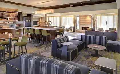 Courtyard by Marriott Indianapolis Airport