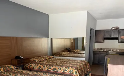 Budget Host Inn Stafford - Houston