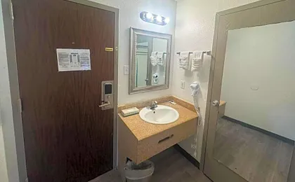 Express Inn & Suites Greensville TX