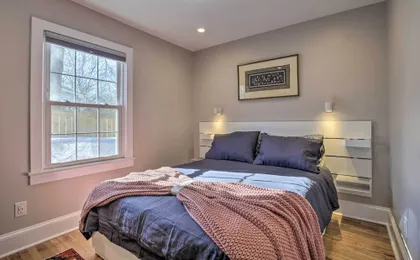 Renovated Carrboro House With Deck & Fire Pit!