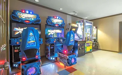 Hilton Grand Vacations Christmas Mountain Village Wisconsin
