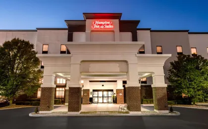 Hampton Inn & Suites Muncie