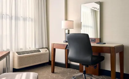 Delta Hotels Milwaukee Northwest