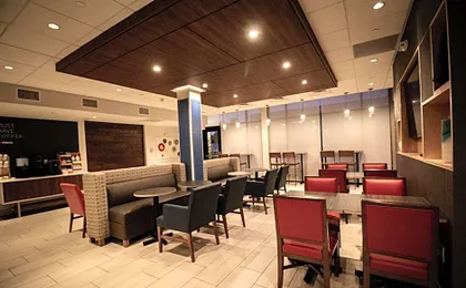 Holiday Inn Express And Suites Boston South - Randolph By IHG