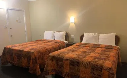 Ventura Beach House Motel