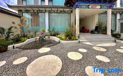 Jin Xi He Xi Light Luxury Smart View B&B (Zhongjihai Branch)