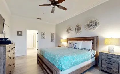 Second Floor, Dog-friendly Condo With Shared Pool, High-speed Wifi, & Central AC
