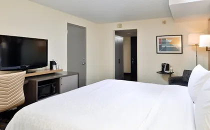 Holiday Inn Hotel & Suites Overland Park-Conv Ctr