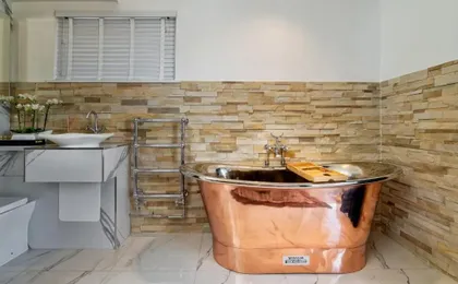 Relax in Super Size Copper Tub - 2 bedroom villa