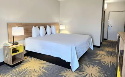 Days Inn by Wyndham Laplace- New Orleans