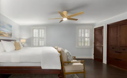 Elizabeth Pointe Lodge (Adults only)