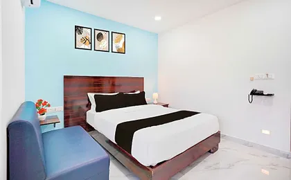 Townhouse Oak Bangalore Indiranagar Metro Station