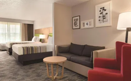 Country Inn & Suites by Radisson, Pella, Ia
