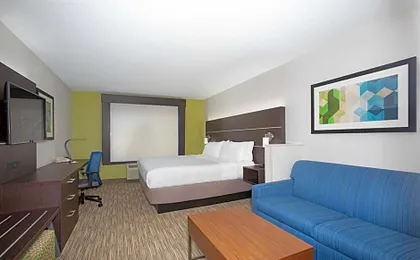 Holiday Inn Express Hotel & Suites Longmont By IHG