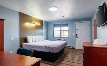Knights Inn North Attleboro