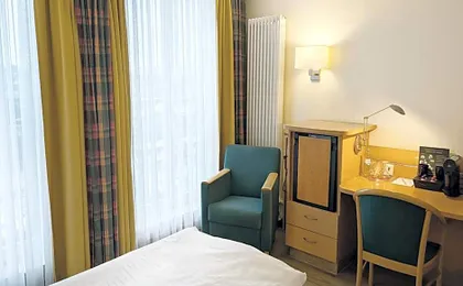 Garner Hamburg Wandsbek Marktplatz By IHG