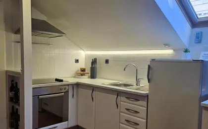 Lovely Attic Apartman-Melani