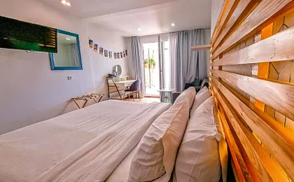 ATHENIAN MONTAZA HOTEL