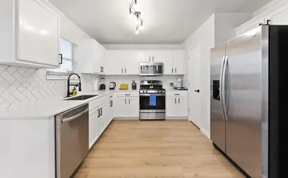 Remote Work Friendly King Beds Fast Wifi 3BR