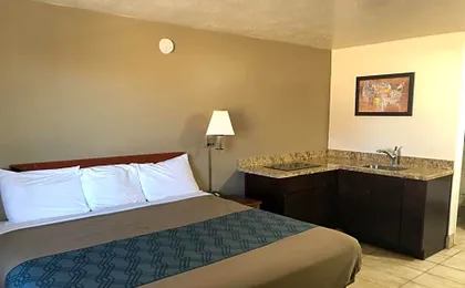 Ameri-Stay Inn & Suites