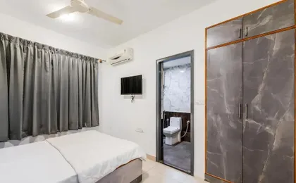 Diamond Suites Service Apartment