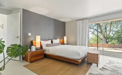 Sleeps 10, Luxe 2 Homes Malibu Hills Retreat Cielo Estate by Avantstay