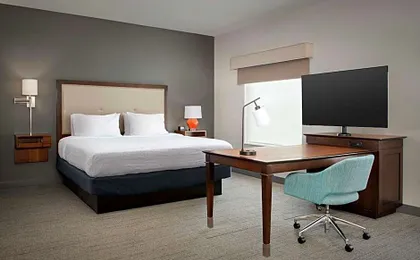 Hampton Inn & Suites Portland/Hillsboro-Evergreen Park