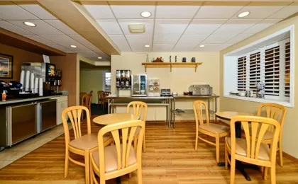 Americas Best Value Inn and Suites St. Cloud