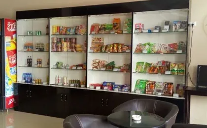 Super 8 Hotel (Shanghai Songjiang Chedun Movie City Nanyao Road)