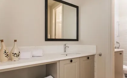 1930's Athenian House