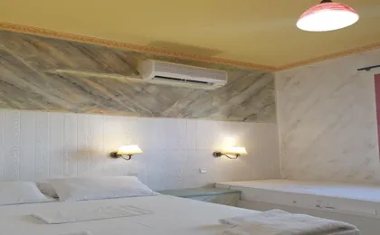 Room-Spacious Room in Creta for 3 People