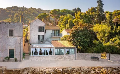 Villa Lola - Four Bedroom Villa With Sea View