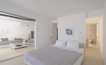 Infinite Blue Luxury Suites (Adults only)