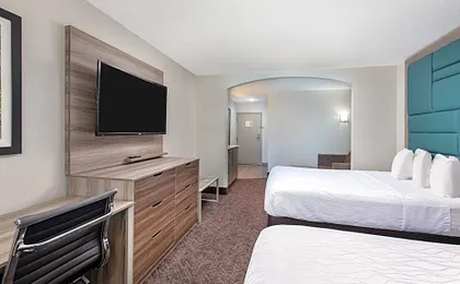 La Quinta Inn & Suites by Wyndham Pigeon Forge- Dollywood