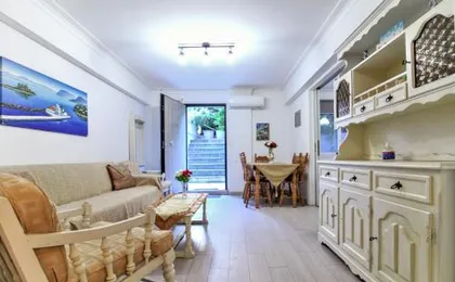 Best neighbourhood apartment in Athens near metro station & hospitals
