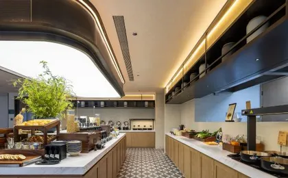 Atour Hotel (Chengdu East Railway Station, Huaishudian Metro Branch)