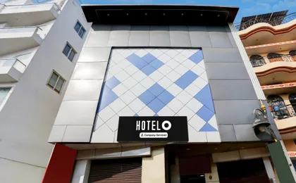Super OYO Hotel O Sankat Mochan Gandhi Nagar