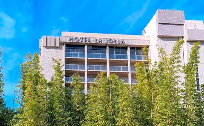 Hotel La Jolla, Curio Collection by Hilton