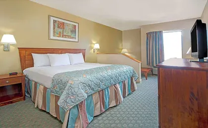 Days Inn by Wyndham Downtown St. Louis