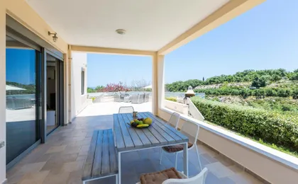 Villa Ianthos