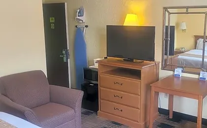 Travelodge by Wyndham Airport Platte City