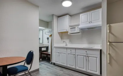 Surestay Hotel by Best Western Terrell