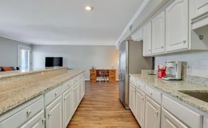 Eagle s Nest - Spacious Loft Downtown - Near GSU