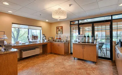 Comfort Inn & Suites Copley Akron
