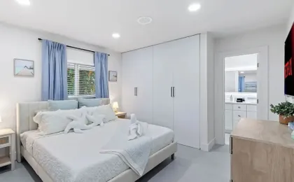 Soleil Breeze by Avantstay Pool + Canalfront Home + Outdoor Dining Canal Deck + Kayak 10 Mins to the Beach